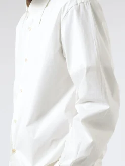 New - Button-Up Shirt in White Button-Ups
