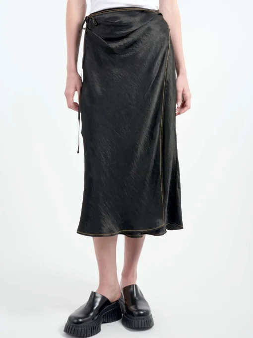 Hot - Iala Text Satin Skirt in Black Women Skirts