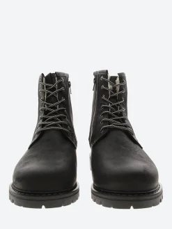 Hot - Armie in Boots