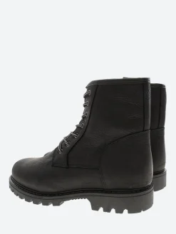 Hot - Armie in Boots