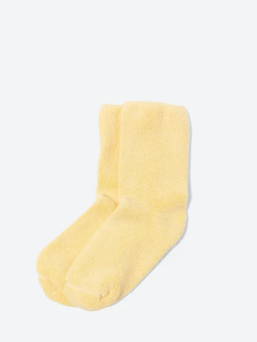 Outlet - Buckle Over Ankle Socks in Bog Yellow Women Socks & Hosiery | Belts