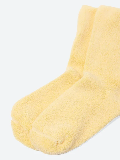 Outlet - Buckle Over Ankle Socks in Bog Yellow Women Socks & Hosiery | Belts