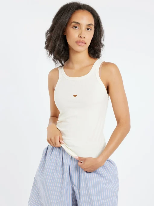 Outlet - Heart Tank in Women Tops & Blouses