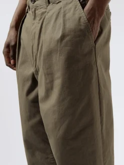 Best - 2 Pleat Chino in Olive Pants