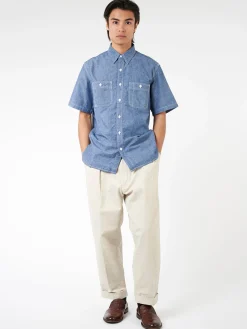 New - Chambray Short Sleeve Work Shirt in Blue Button-Ups