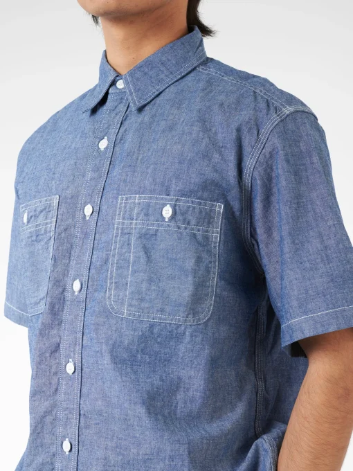 New - Chambray Short Sleeve Work Shirt in Blue Button-Ups