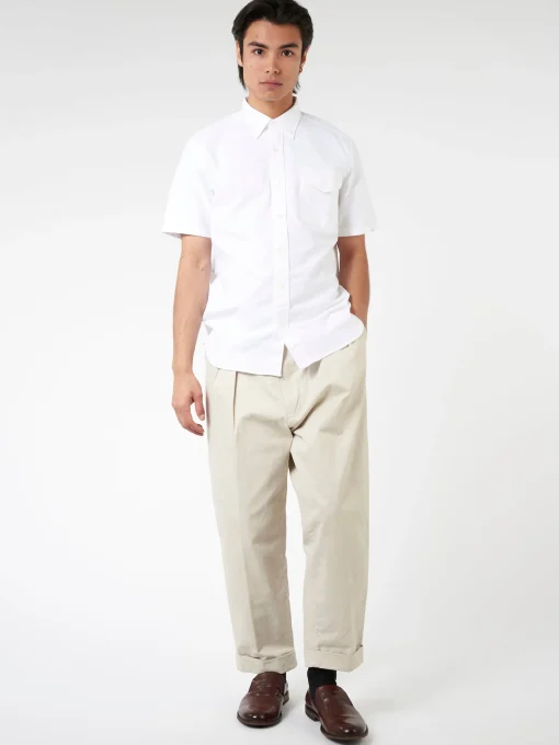 Best - Oxford Short Sleeve Button-Down Shirt in White Button-Ups