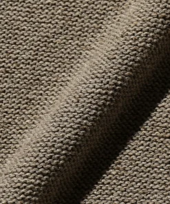 Hot - Roll Neck in Knitwear