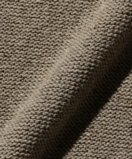 Hot - Roll Neck in Knitwear