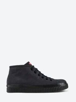 Hot - Peu Roda in Black Sneakers