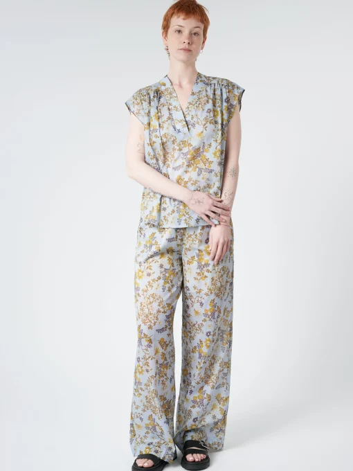 Sale Chloé Stora - Armini Blouse in Bleu Fleurs (Blue Floral) Women Tops & Blouses