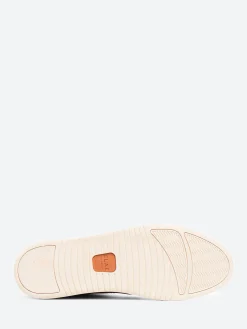 Discount - Ellington Leather in Black Milled Tumbled Sneakers