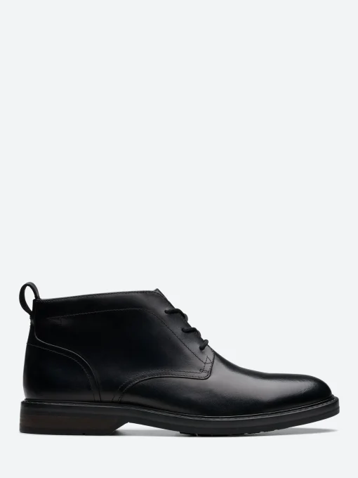 Hot - Aldwin Chukka Boot in Boots
