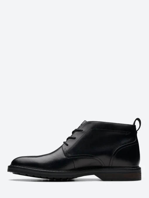 Hot - Aldwin Chukka Boot in Boots