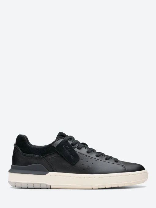 Discount - Courtlite 2 Run in Black Leather Sneakers