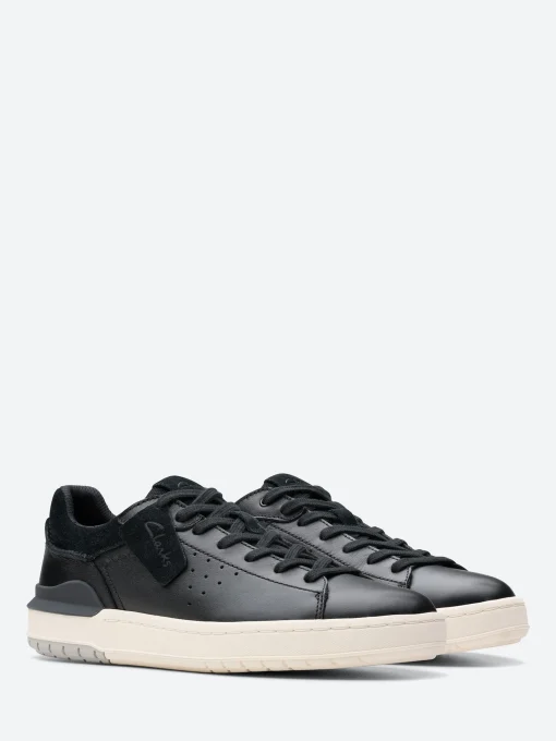 Discount - Courtlite 2 Run in Black Leather Sneakers
