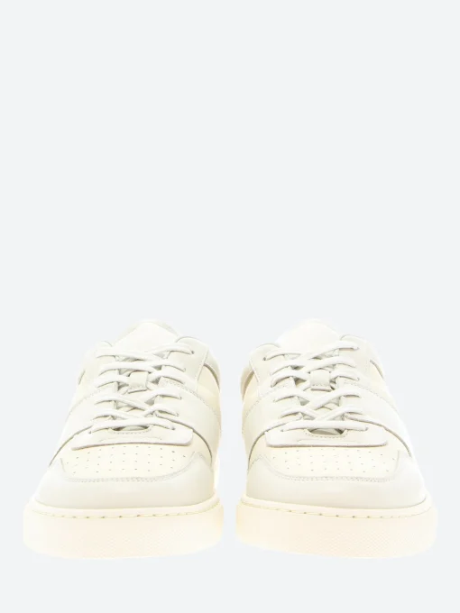 Clearance - Decades Low in Off White Sneakers