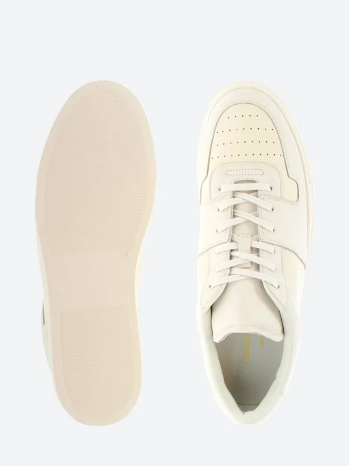 Clearance - Decades Low in Off White Sneakers