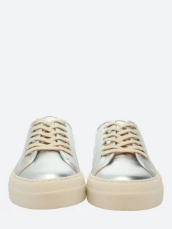 Outlet - Tournament Low Super in Women Sneakers
