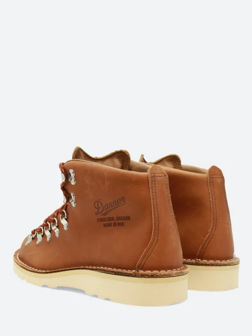 Discount - Women's Mountain Light in Women Boots