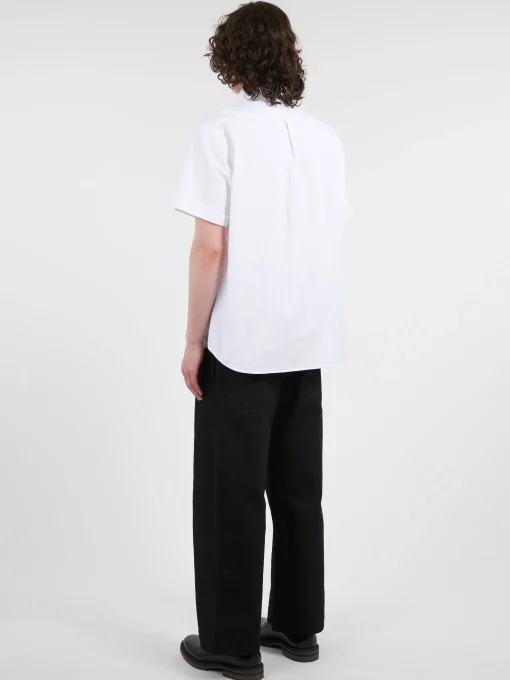 Hot - Round Collar Shirt in White Button-Ups