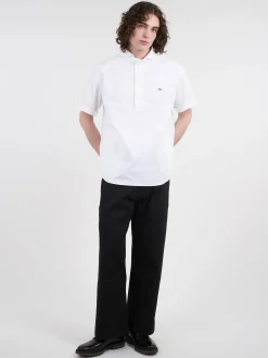 Hot - Round Collar Shirt in White Button-Ups
