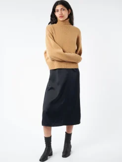 Best - Wool Turtleneck Sweater in Camel Women Tops & Blouses | Overalls & Jumpsuits