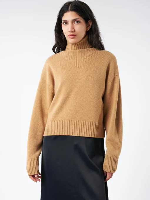 Best - Wool Turtleneck Sweater in Camel Women Tops & Blouses | Overalls & Jumpsuits