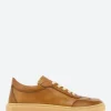 Hot - Mustafa Low Top Sneakers in Marzipan Glove Tinto Sneakers