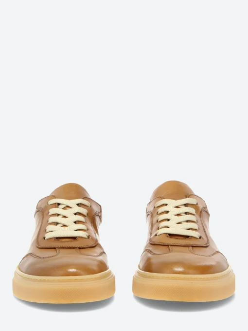 Hot - Mustafa Low Top Sneakers in Marzipan Glove Tinto Sneakers