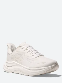 Online One One - Clifton 10 in White and White Sneakers