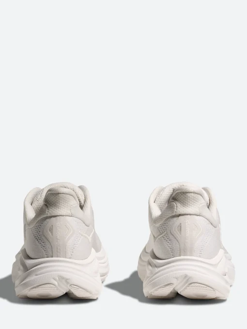 Online One One - Clifton 10 in White and White Sneakers