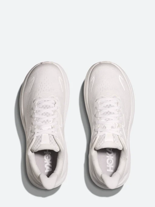Online One One - Clifton 10 in White and White Sneakers