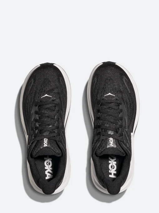 Discount One One - Women's Clifton 10 in Black and White Women Sneakers