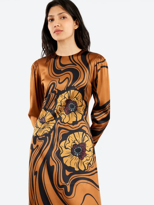 Discount - Clingy Swing Dress in Big Blooms Women Dresses