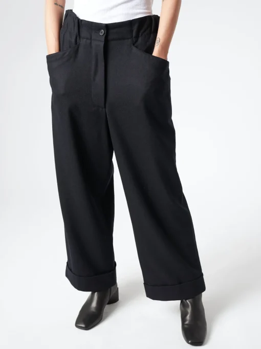 Hot - Relaxed Crop Flannel Pant in Women Pants