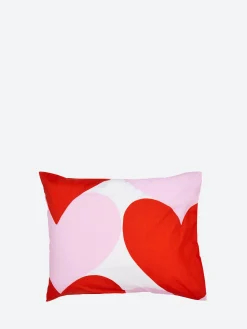 Clearance - Sydämet Pillow Case in White, Pink and Red Homeware