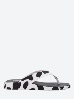 Best - Brave Flip Flop in Black and White Women Sandals
