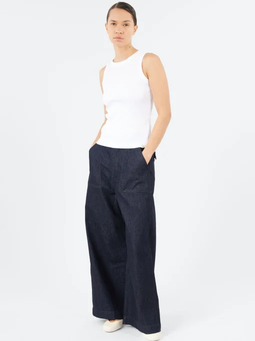 Outlet - Iconic Ribbed Tank in White Women Tops & Blouses