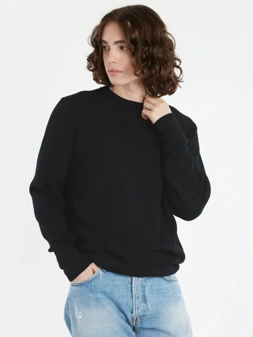 Hot - Ribbed Merino Crewneck in Black Knitwear