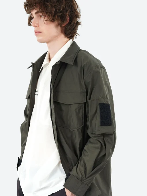 Hot - MT Crew Shirt in Coal Grey Button-Ups