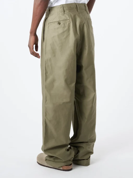 Online - New Basic Chino Pant in Green Pants