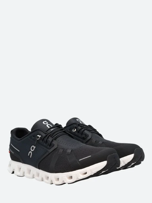 Outlet - Cloud 5 in Black and White Sneakers