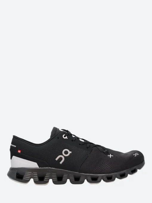 Discount - Cloud X 3 in Sneakers