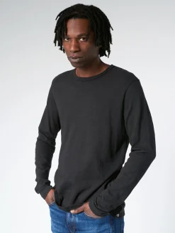 Hot - Classic Flame Long Sleeve Tee in T-Shirts