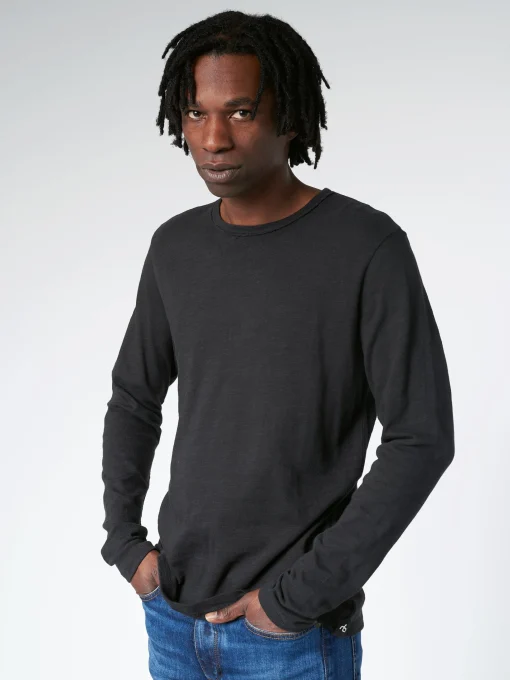 Hot - Classic Flame Long Sleeve Tee in T-Shirts