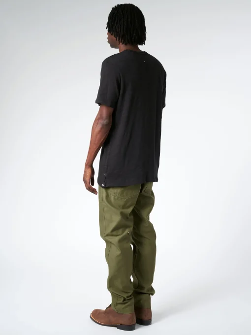 Fashion - Classic Tee in Jet Black T-Shirts