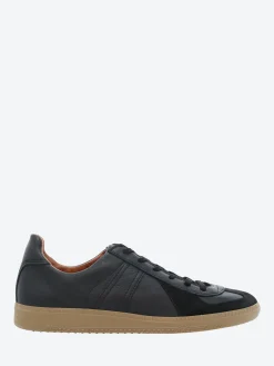 Sale - 1700L in Sneakers