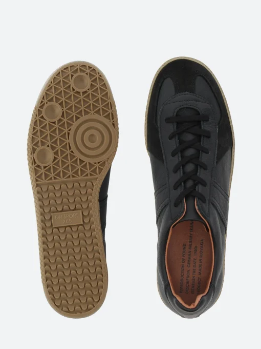 Sale - 1700L in Sneakers