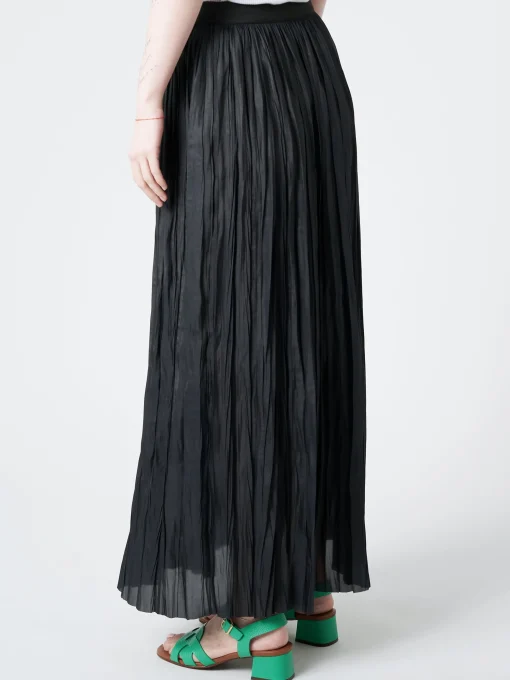 New - Pleated Skirt in Women Skirts